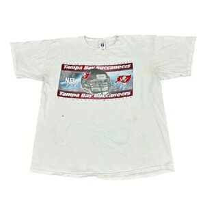 Vintage Tampa Bay Buccaneers NFL T-Shirt X-Large Dingy White Faded Distressed